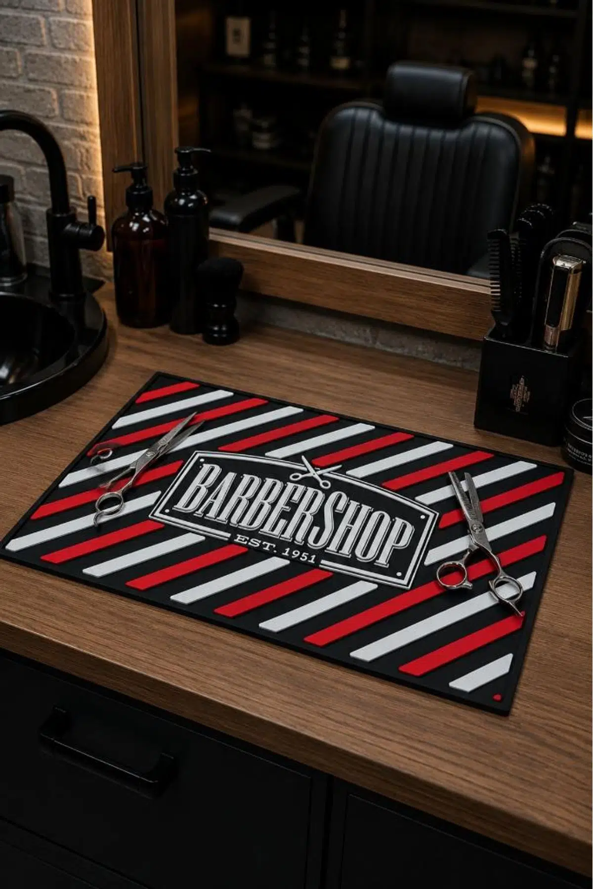 Dorsh Kuaför Salonu Tezgah Üstü Çalışma Matı Kırmızı Beyaz BarberShop F-175