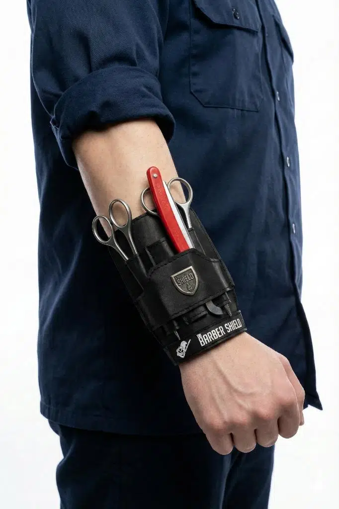 The Barber Shield Berber & Kuaför Bilekliği Premium Suni Deri Kolçak